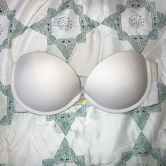 Strapless Push Up Bra - Picture 2 of 5